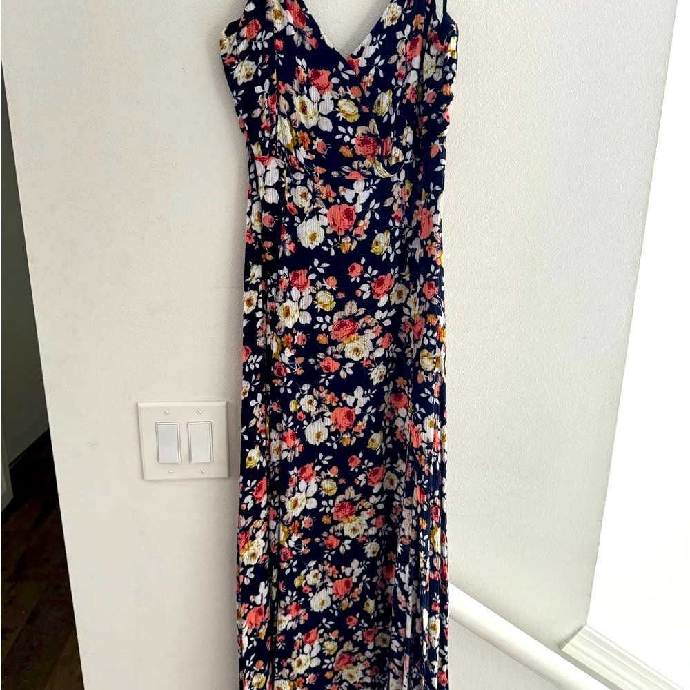 Lulu’s Floral Maxi Dress